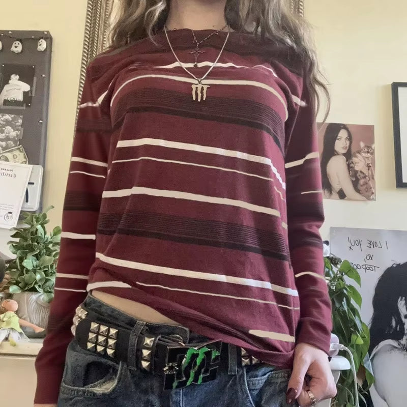 Y2K Grunge T-Shirts Women Fairy Gothic Crop Tops Teen Girl Vintage Long Sleeve Aesthetic Tees 90S Emo Harajuku Halloween Clothes