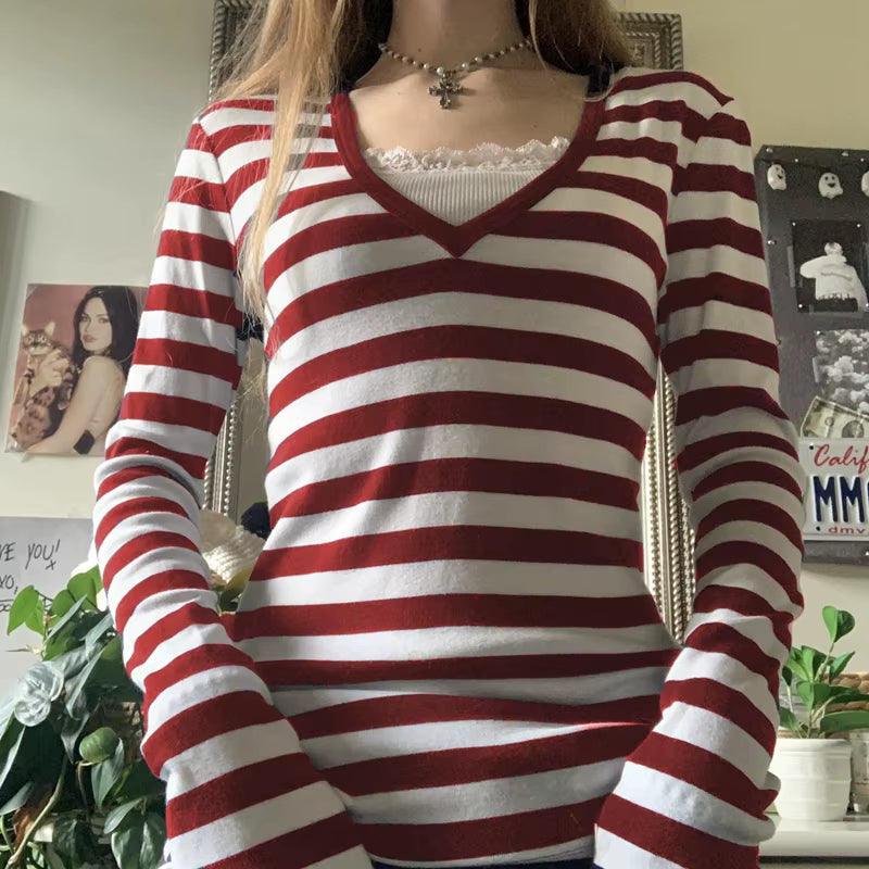 Y2K Grunge T-Shirts Women Fairy Gothic Crop Tops Teen Girl Vintage Long Sleeve Aesthetic Tees 90S Emo Harajuku Halloween Clothes