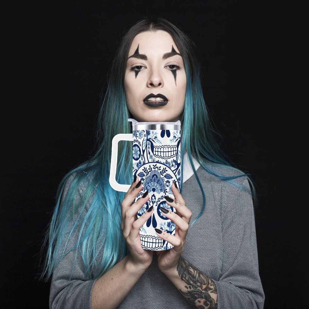 Goth Gifts Goth Tumbler Halloween Tumbler 40 Oz Sugar Skull Gifts Cup for Women Men Spooky Skeleton Travel Mug with Handle Lid and Straw