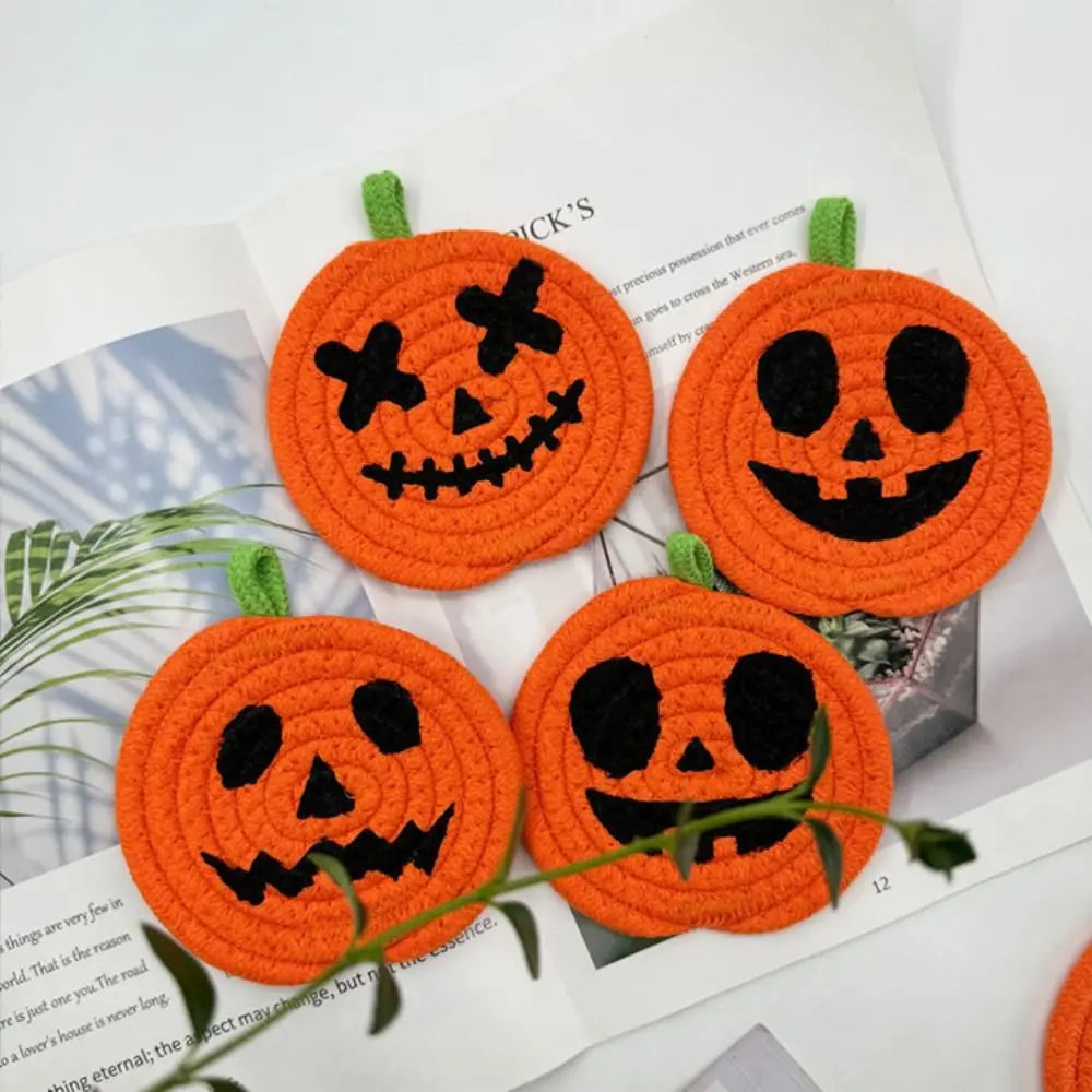 Creative Pumpkin Shaped Coasters Handwoven Absorbent Non-Slip Cup Mat Anti-Fouling Novelty Halloween Drink Pads