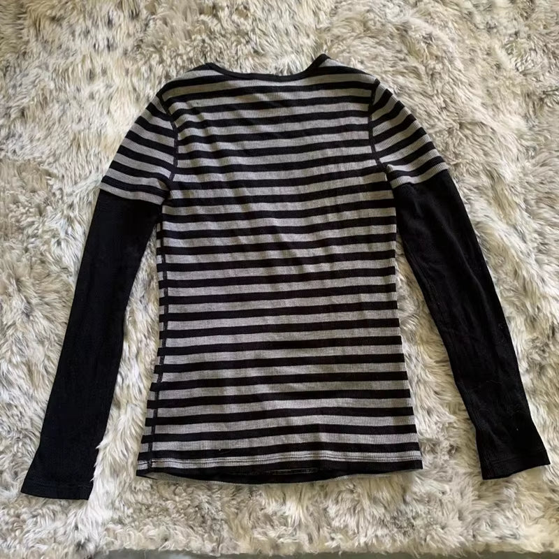 Y2K Grunge T-Shirts Women Fairy Gothic Crop Tops Teen Girl Vintage Long Sleeve Aesthetic Tees 90S Emo Harajuku Halloween Clothes