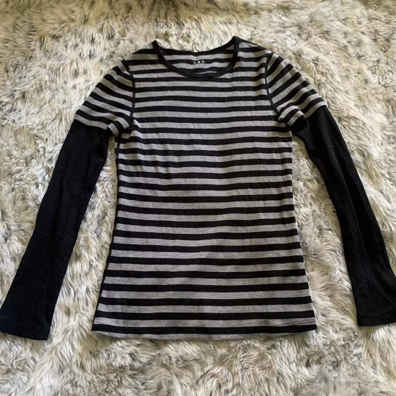Y2K Grunge T-Shirts Women Fairy Gothic Crop Tops Teen Girl Vintage Long Sleeve Aesthetic Tees 90S Emo Harajuku Halloween Clothes